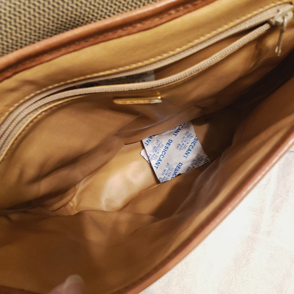 💕💕HOST PICK💕💕 Bally Leather and Cotton crossbody - Picture 3 of 8